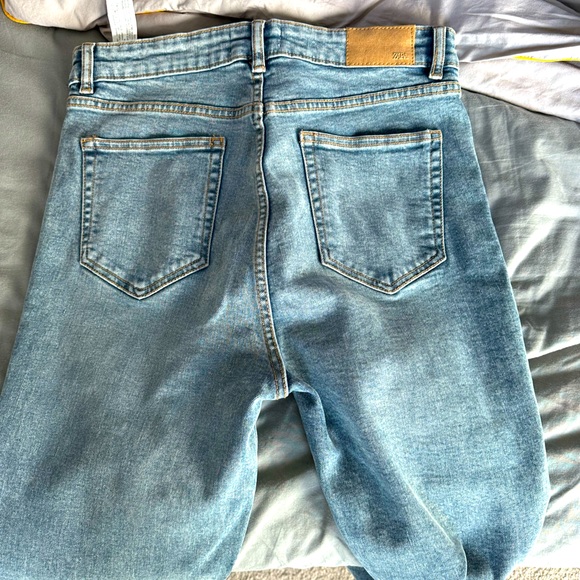 Zara denim - brand new, never worn. Vintage denim color - Picture 3 of 3